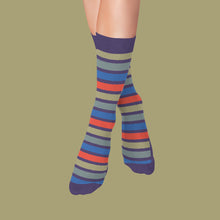 Load image into Gallery viewer, Men’s Socks with a Stripes Design Cotton Casual Socks Size 6 to 11