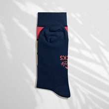 Load image into Gallery viewer, Men’s Socks with Retro Pattern Cotton Casual Socks Size 6 to 11