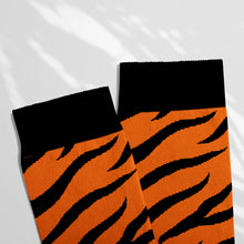 Load image into Gallery viewer, Men’s Socks with Tiger Print Pattern Cotton Casual Socks Size 6 to 11