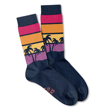 Load image into Gallery viewer, Women’s Socks with Retro Pattern Cotton Casual Socks Size 4 to 7
